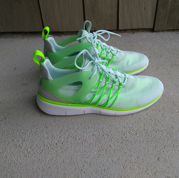 NWOB Nike Free Viritous - Picture 1 of 8